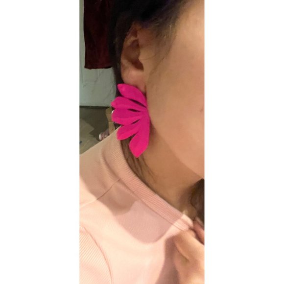 Hot pink stud earring big statement large fuchsia flower neon chunky bright pink - Picture 6 of 9